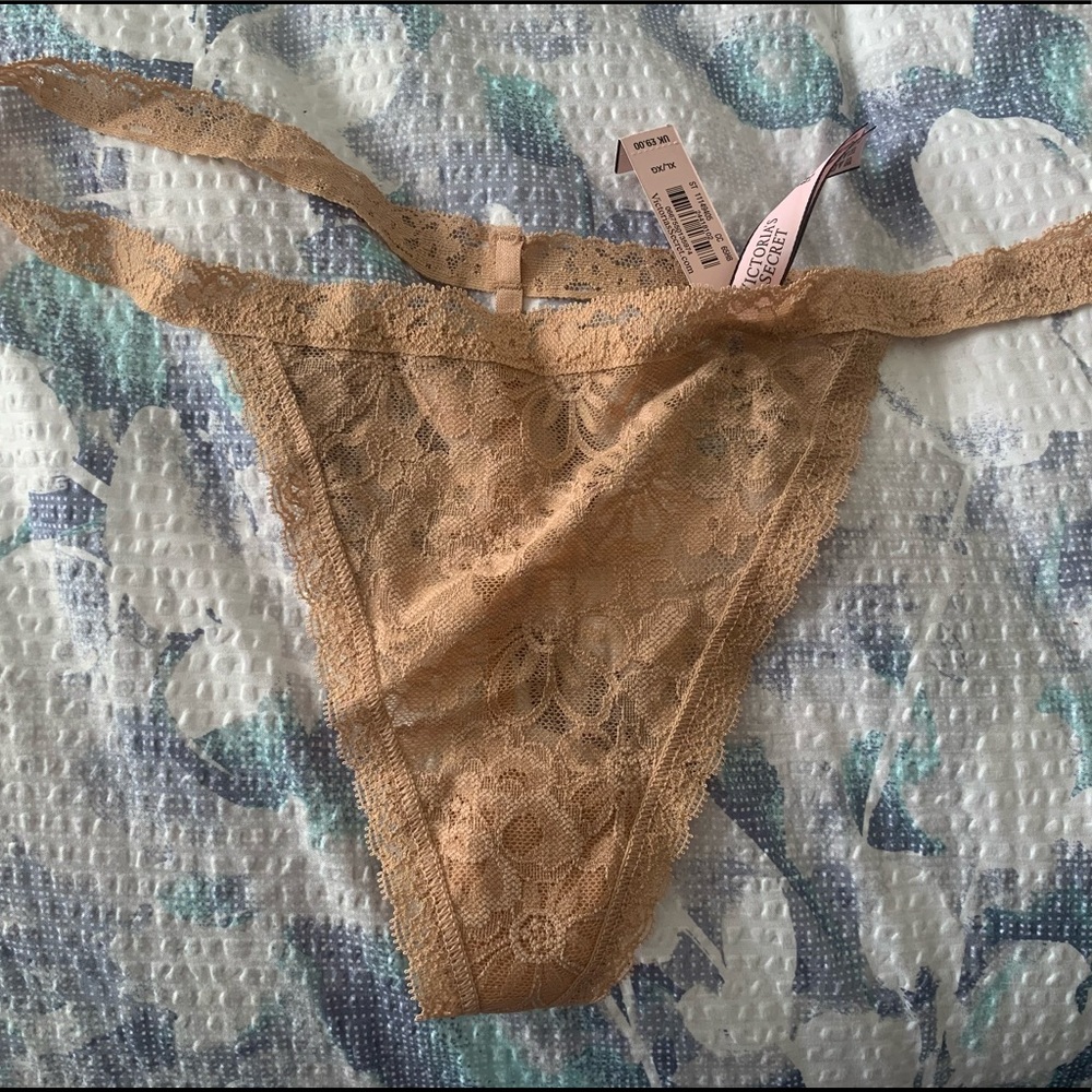 NWT Victoria’s Secret nude lace v-string